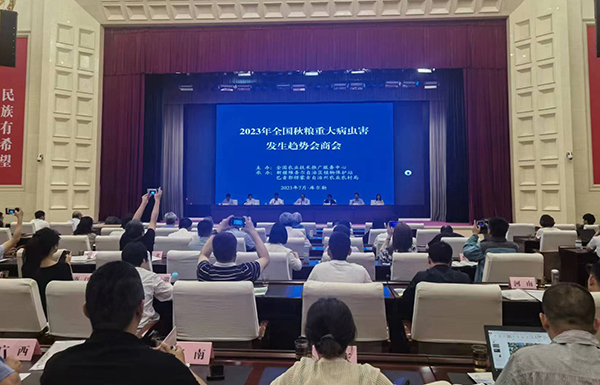 喜报！经现场公开测试，托普云农智能虫情测报灯图像识别准确率达97.2%！